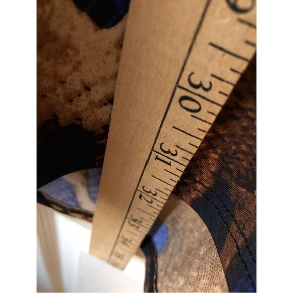 Luca Bella Snake Print V Neck Top 5X - Picture 7 of 7